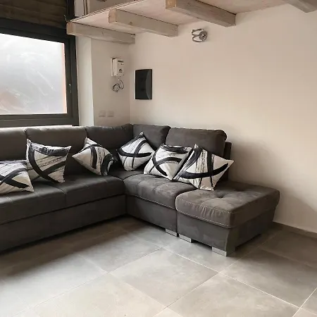 Urban Charme Loft דירה